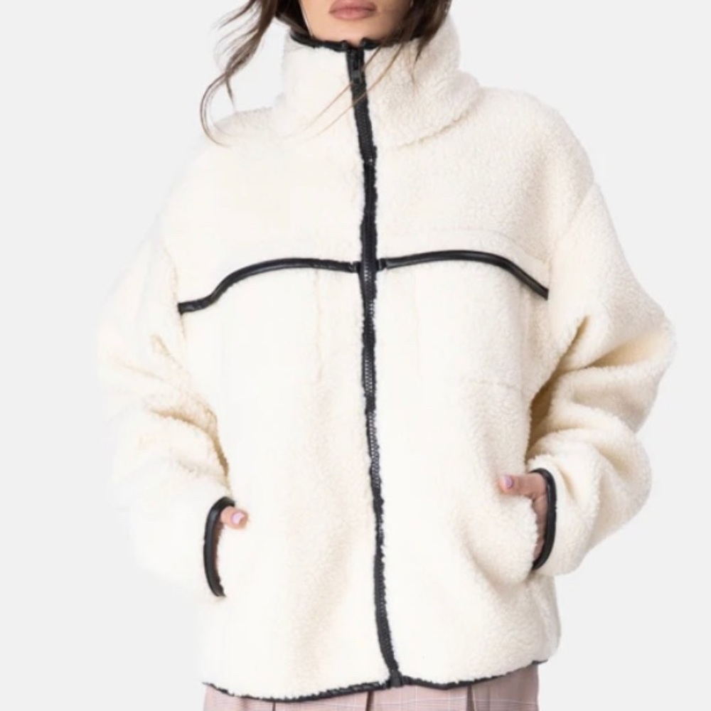 adika flock fleece jacket!